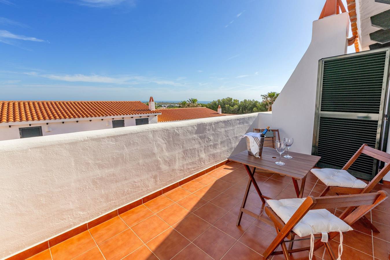 Casa "Maison Menorca" con vistas al mar, piscina compartida y Wi-Fi in Arenal d'en Castell, Es Mercadal