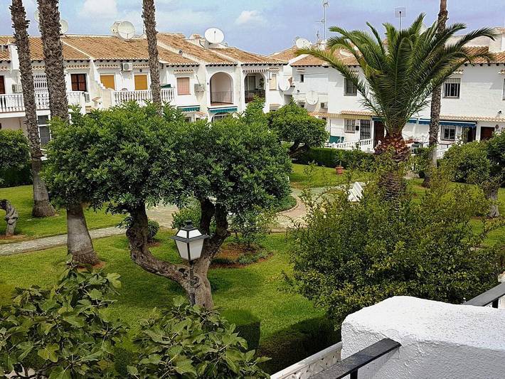 Bungalow für 4 Personen, mit Pool und Balkon/Terrasse in Torrevieja - 2