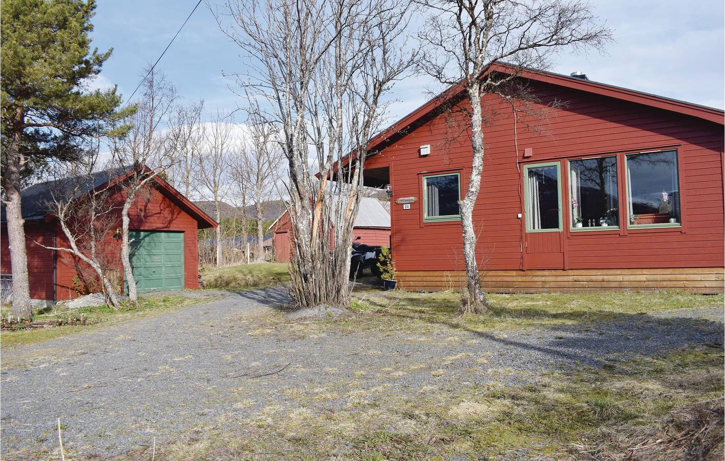 Ferienhaus für 7 Personen mit Garten in Vestfjorden
