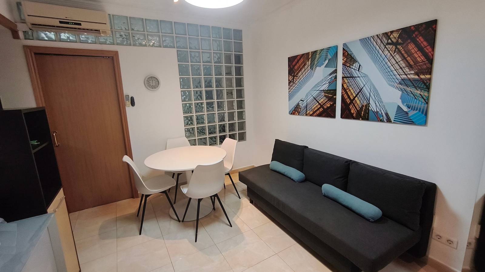 Apartamento entero, Apartamento 'La Colina' con vistas al mar, Wi-Fi y aire acondicionado in La Colina Torremolinos, Torremolinos