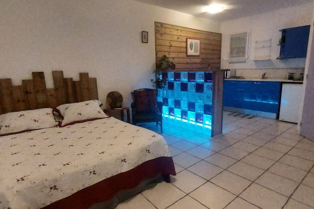 Apartamento entero, Large, bright and quiet studio with sea view in Le Carbet, Martinica
