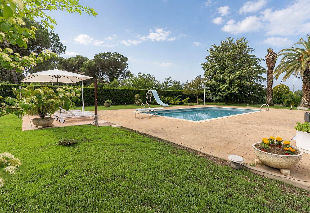 Casa Rústica Fornells - cerca de Girona y piscina in Fornells de la Selva, Gironés