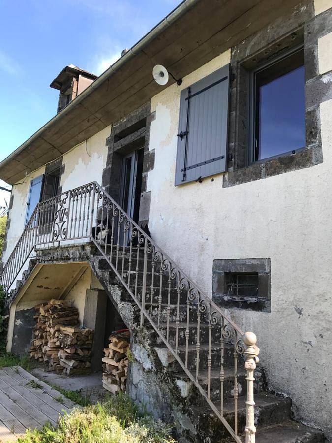 Villa in Saint-Cirgues-de-Jordanne, Région d'Aurillac