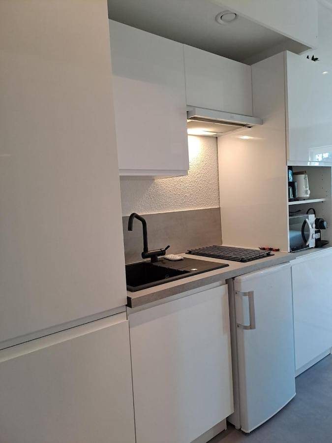 Appartement entier, One-Bedroom Apartment in Carquefou, Région de Nantes