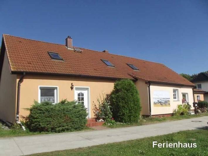 Ferienwohnung für 7 Personen, mit Garten und Terrasse, kinderfreundlich in Dranske