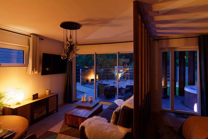 Gîte pour 2 personnes, avec terrasse et jacuzzi à Sizun - 3