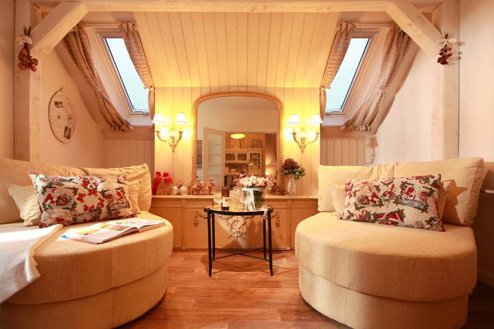Ferienwohnung für 2 Personen, mit Balkon und Terrasse sowie Garten und Sauna in Kühlungsborn-west