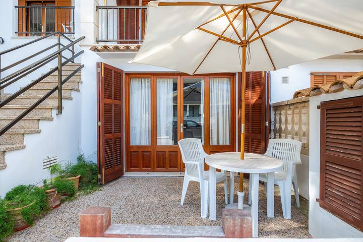 Apartamento inteiro, Apartamento de férias "Mhm 1" com varanda e Wi-Fi in Cala Ratjada, Capdepera