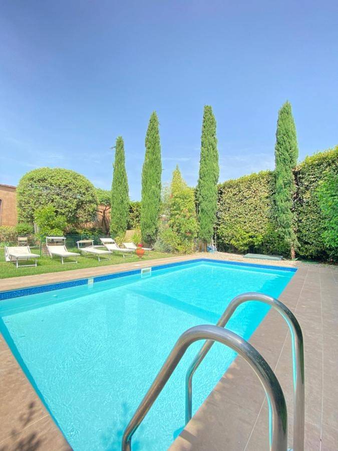 Chambre d’hôte pour 3 personnes, avec Terrasse et Jardin ainsi que Piscine et Vue à Lucca - 4