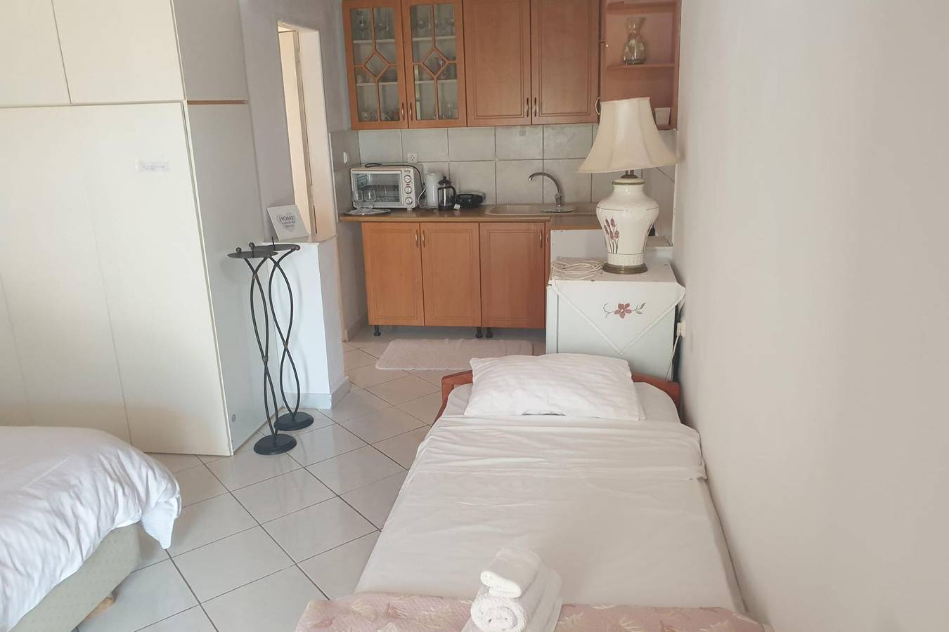 Estudio entero, Studio Apartment - Sleeps 2, Balcony & Parking in Lukovë, Vlorë