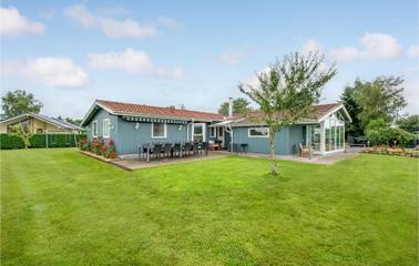 Ferienhaus für 10 Personen, mit Terrasse und Garten sowie Whirlpool und Sauna in Diernæs