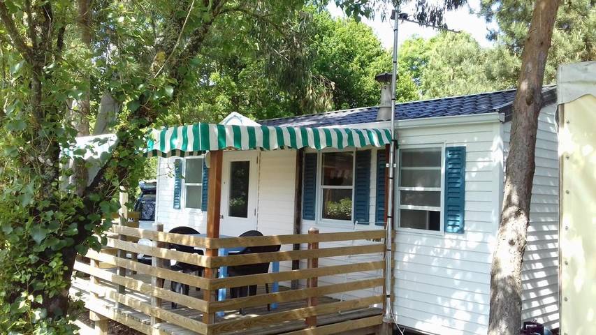 Camping pour 5 personnes, avec Terrasse