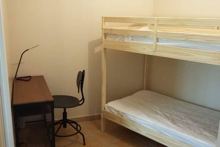 Apartment Rdj in quiet property in the countryside, near Lyon in Charbonnières-les-Bains, Lyon region
