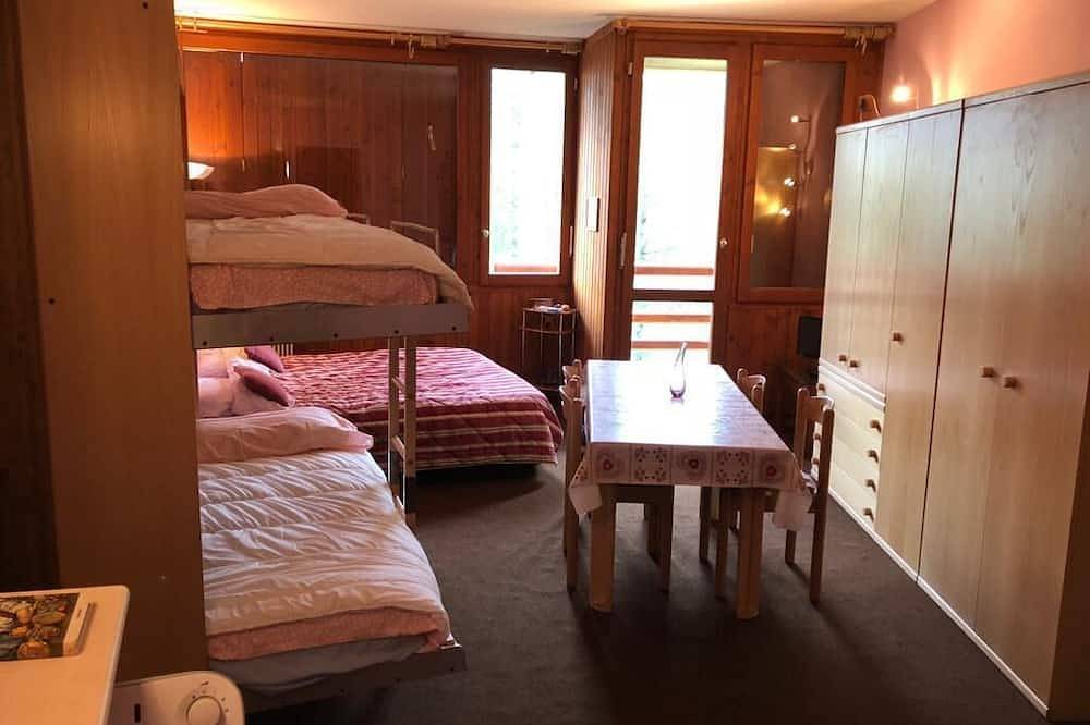 Appartamento intero, Monolocale accogliente per sciatori e amanti della natura in Cervinia, Valtournenche