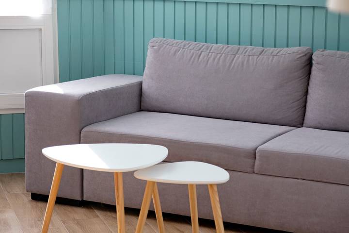 Ganze Wohnung, Helles Apartment nahe dem Meer mit WLAN in Saint-Guénolé, Penmarc'h
