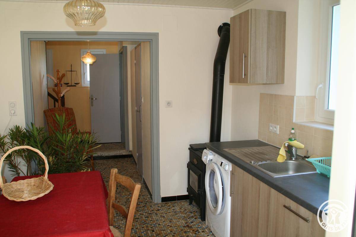Gîte für 2 Personen mit Terrasse in Naves, Tulle und Umgebung