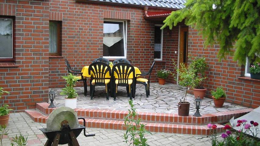 Ferienwohnung für 4 Personen, mit Terrasse und Garten