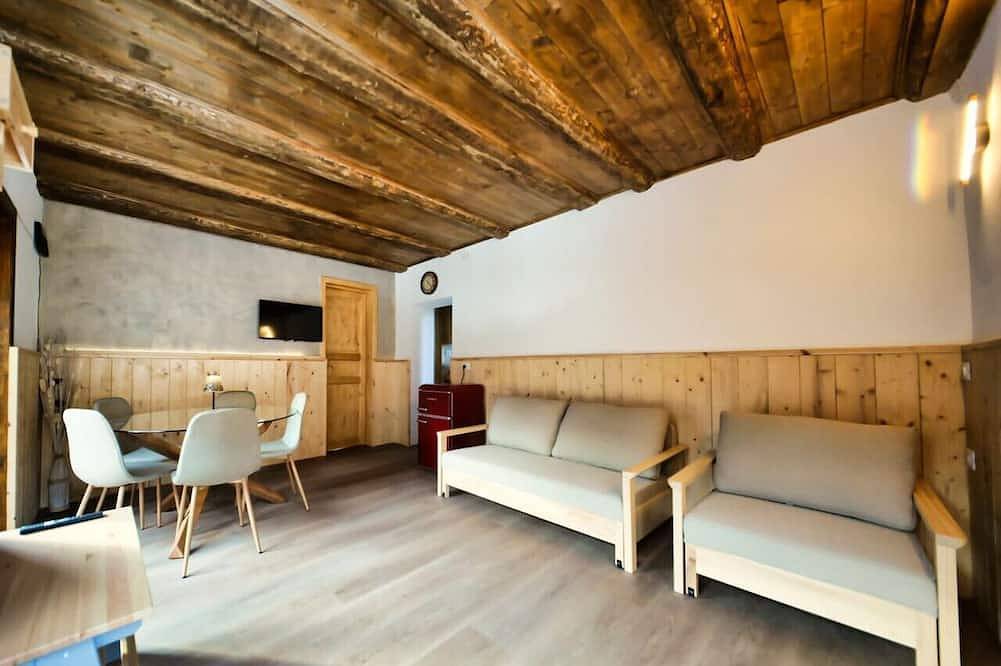 Apt.Cristallo - `La Baita Civetta 1955` in Rocca Pietore, Dolomiti Superski