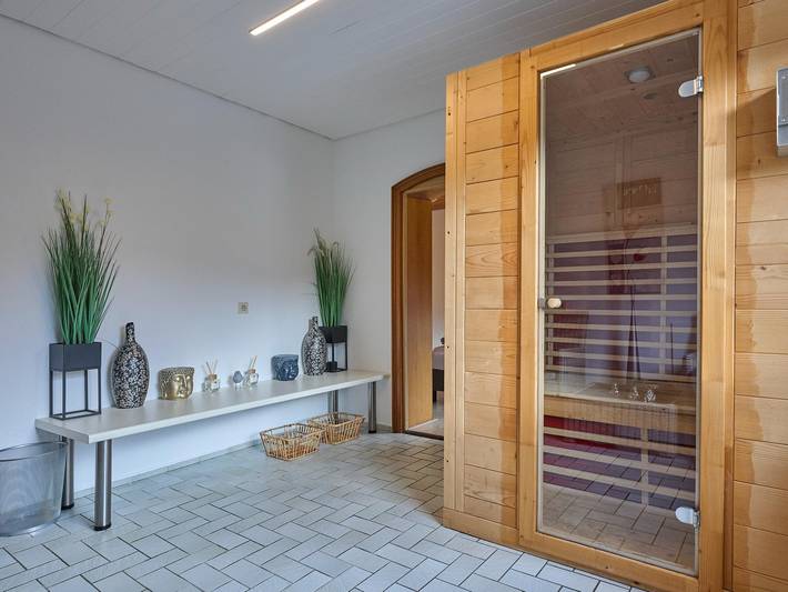Ferienhaus für 10 Personen, mit Balkon und Garten sowie Sauna in Schmallenberg - 2