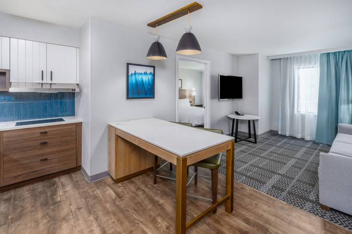Hotel for 4 people, with pool - 1