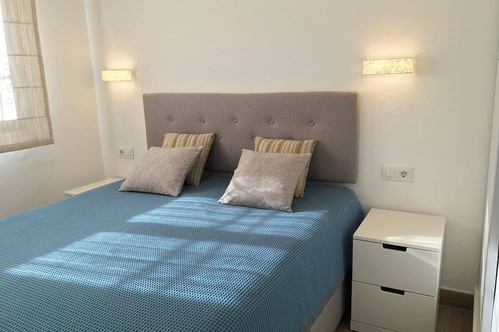 Benissa Vacation villa rental near beach, private pool, internet access, aircon in La Fustera, Benissa