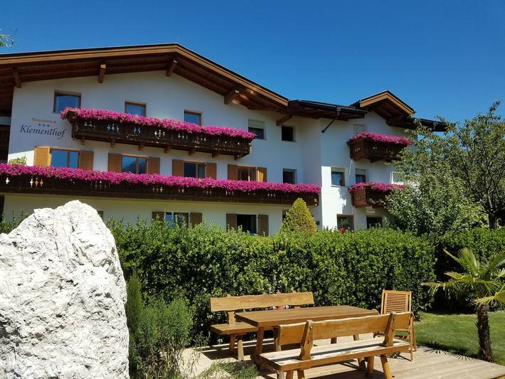 Bed and breakfast for 4 people, with view and garden as well as balcony - 1