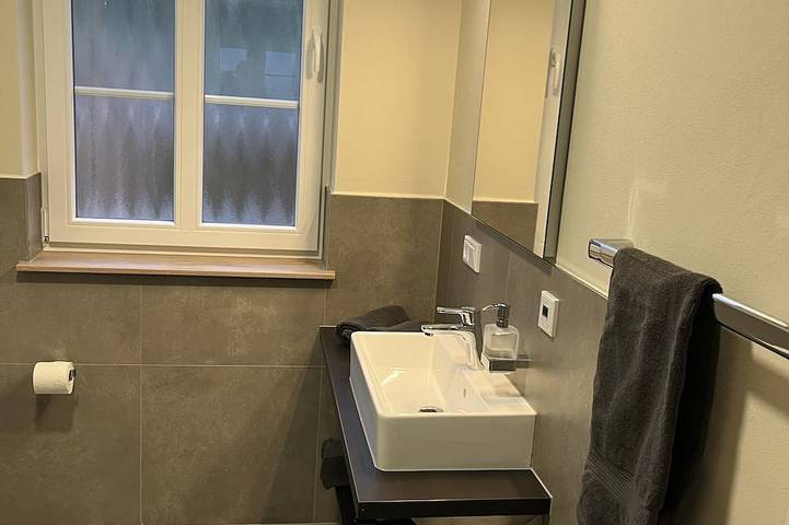 Ferienwohnung für 2 Personen, mit Whirlpool und Pool sowie Sauna und Terrasse in Mettlach - 3