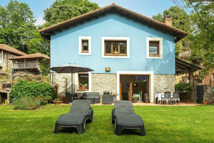Casa rural para 4 personas, con jardín, Se admiten mascotas en Llanes