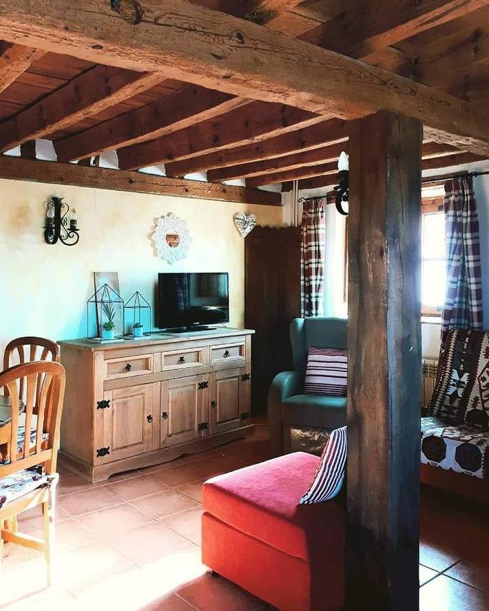 Casa de vacaciones para 4 personas, con vistas, Se admiten mascotas en Tierras del Burgo - 2