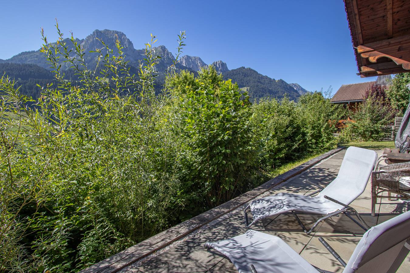 Apartamento vacacional entero, Chalet Les Jumelles - 5 Schlafzimmer, 160m², 10 Personen in Rougemont, Pays-d'Enhaut Region
