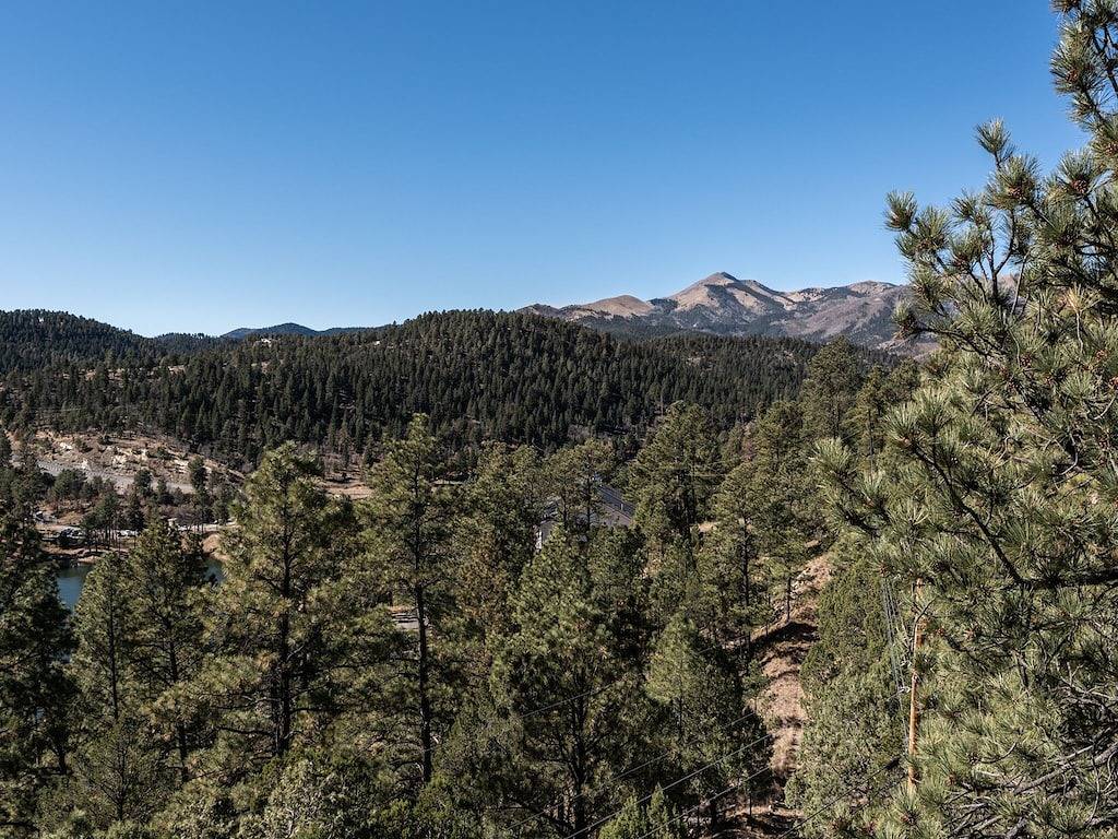 Sierra Lake Vista 4 Schlafzimmer, Seeblick, Spielzimmer, Whirlpool, 8 Personen in Alto, Ski Apache