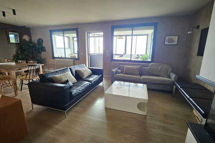 Casa de vacaciones para 12 personas, con jacuzzi además de terraza y jardín - 1