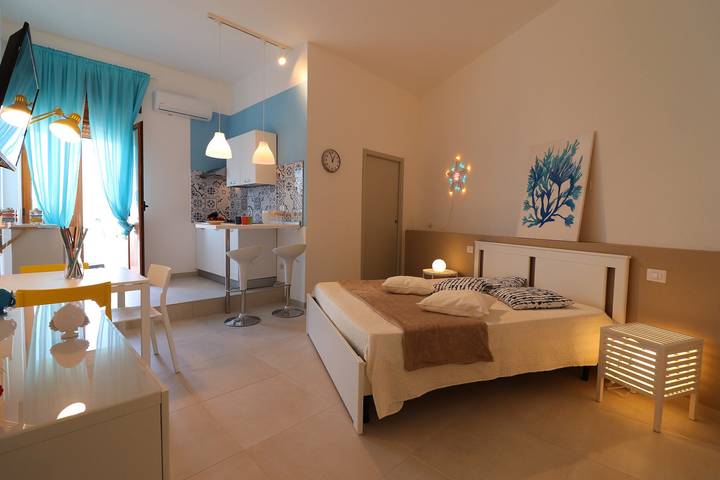 Hel lejlighed, Cozy Holiday Apartment "Casa Vacanze Maya" with Balcony in Otranto, Otranto Området