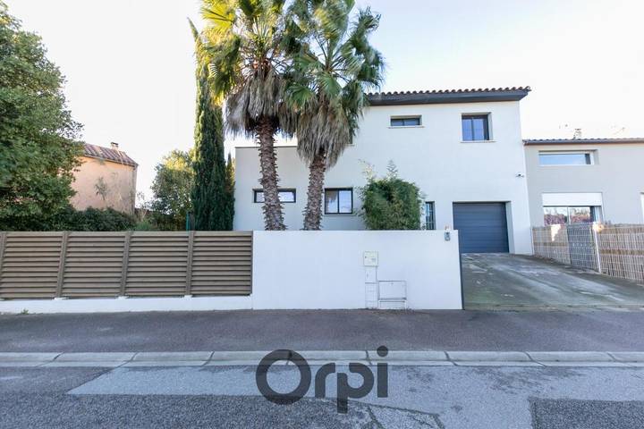 Location de vacances pour 6 personnes, avec vue ainsi que terrasse et piscine à Villelongue-de-la-Salanque - 4