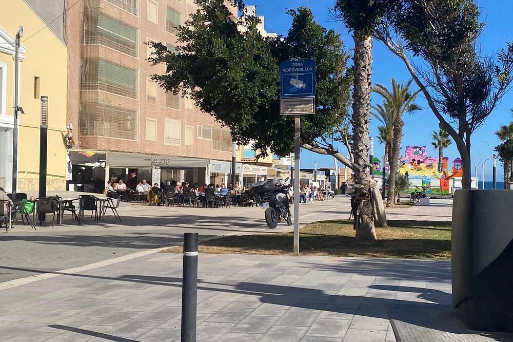 Apartamento entero, Apartamiento 4-6 personnas a 100m de la playa in Torrevieja, Costa Blanca