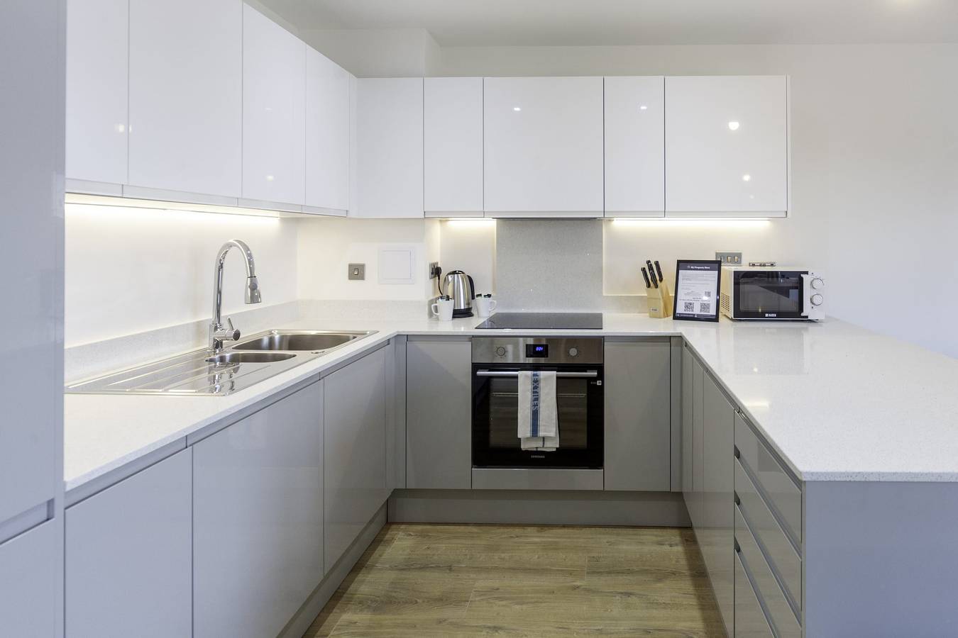 Entire apartment, Stylish 1 Bedroom Apartment in Central Ashford in Ashford, Ashford region
