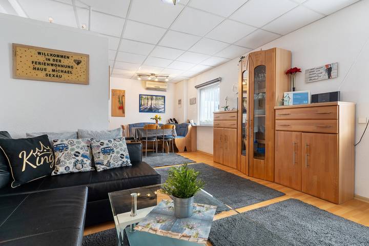 Ganze Wohnung, Ferienwohnung, 50qm, Terrasse' mit Gemeinschaftsterrasse, Gemeinschaftsgarten und Wlan in Sexau, Südschwarzwald