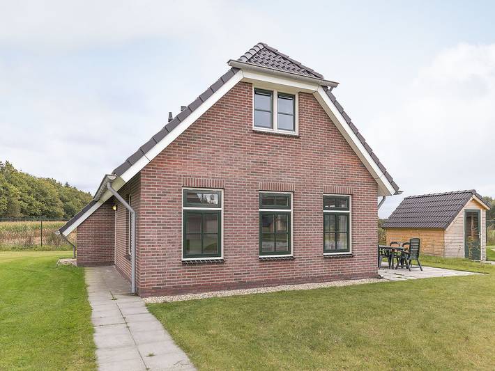 Villa voor 6 personen, met Terras en Tuin in Drenthe