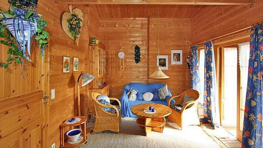Bungalow für 4 Personen, mit Terrasse und Sauna in Schwäbische Alb - 2