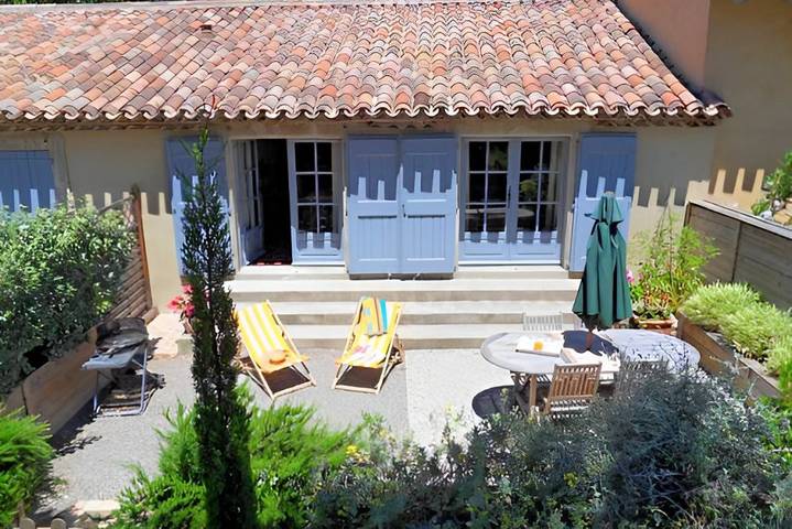 Gîte pour 4 personnes, avec jardin et terrasse