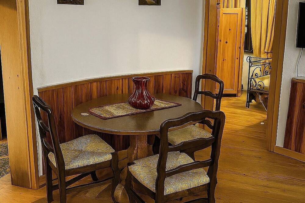 Ganze Wohnung, Quiet and private cottage in Forni di Sopra, Südliche Karnische Alpen