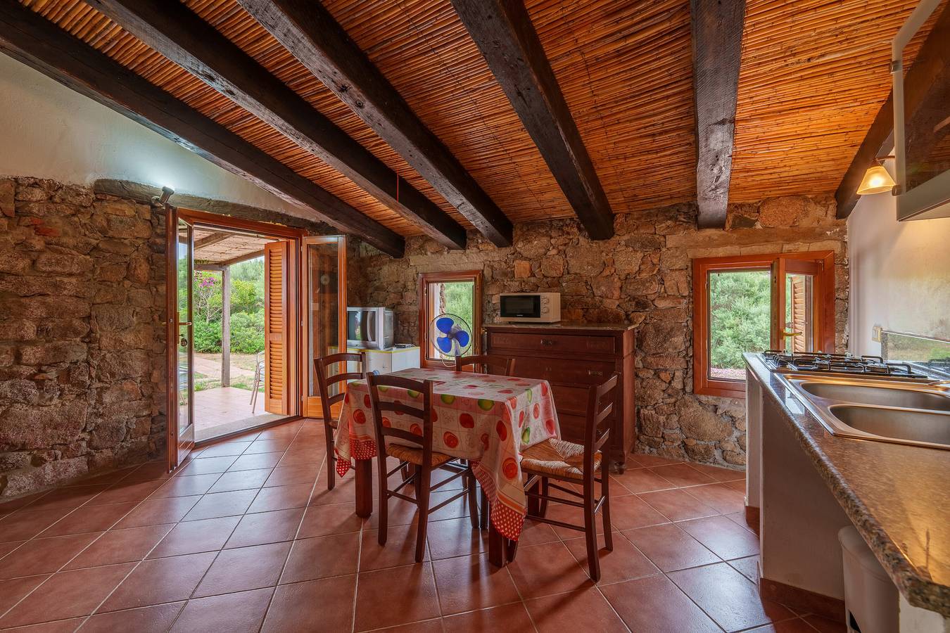 Casa vacanze 'Lu Stazzu Di Tarraolta 4' con vista mare, terrazza privata e giardino in comune in Gallura