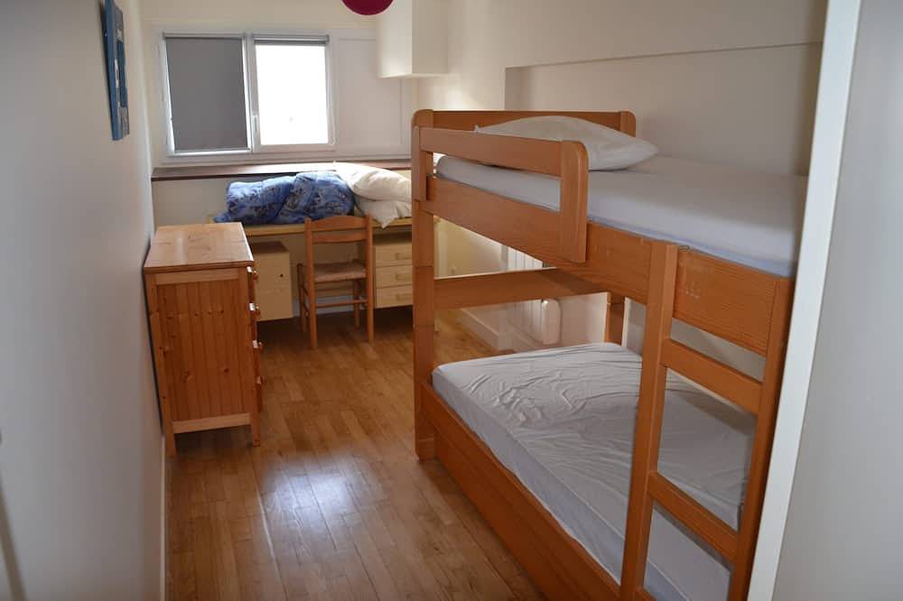 Appartement entier, Appartement Duplex à proximité de la plage et du golf. Wifi gratuit. in Saint-Cast-le-Guildo, Région de Dinan