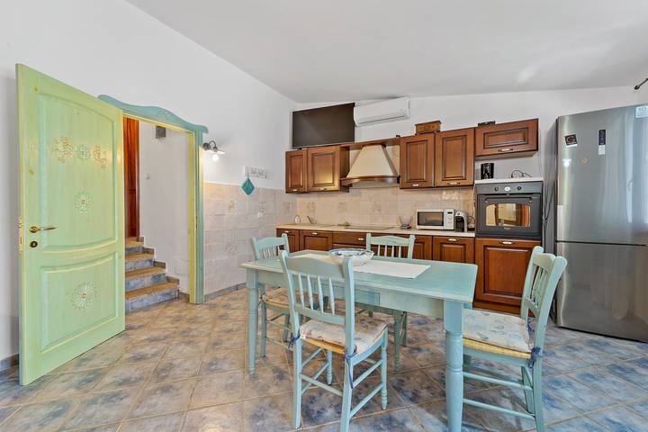 Villa "Vittoria" mit Bergblick, 2 privaten Terrassen und Wlan in Villasimius, Cagliari Provinz