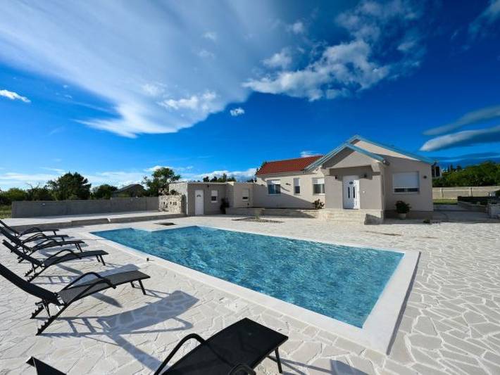 Ferienhaus für 8 Personen, mit Terrasse