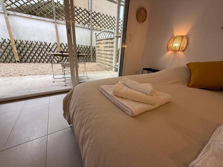 Gîte pour 2 personnes, avec jardin et terrasse, animaux acceptés à Neuilly-sur-Marne - 4