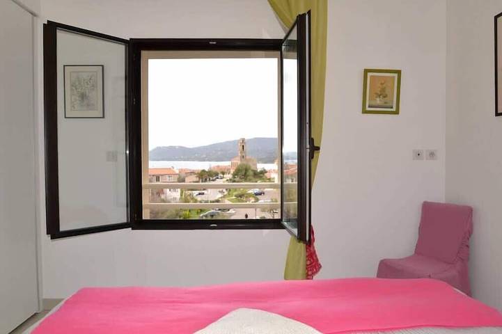 Gîte pour 4 personnes, avec Terrasse dans Office De Tourisme De Propriano - 4