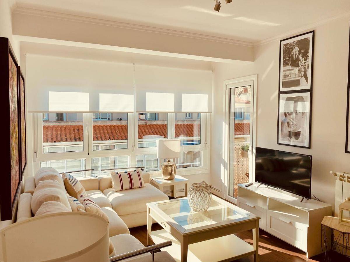 Apartamento inteiro, Apartment with Sea View in Praia da Madorra (Nigrán), Nigrán