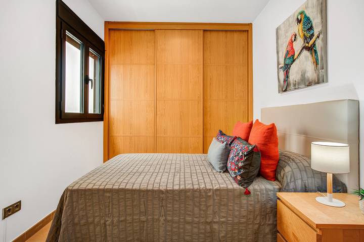 Vacation Home 'Canteras Loft' near the Beach with Workspace & Wi-Fi in Las Palmas de Gran Canaria Centre, Las Palmas de Gran Canaria