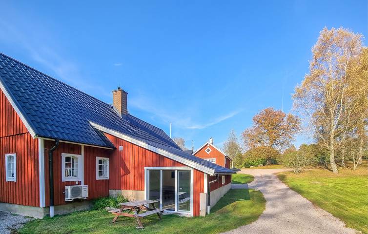 Ferienhaus für 8 Personen, mit Garten in Örkelljunga